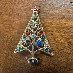 Vintage Gold Christmas Tree Brooch with Multicolored Gems